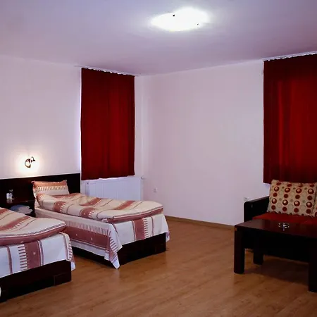 Отель Armira Family 3*